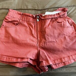 Stretchy high, waisted shorts